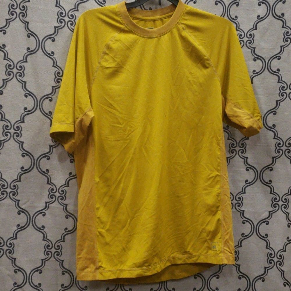 REI POLY-SPANDEX RUNNING TEE SIZE M